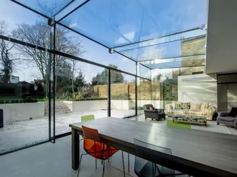 Coberturas com vigas em vidro