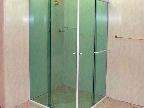 Instalação de Box de Canto na Avenida Paulista