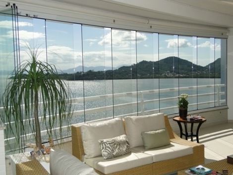 Comércio de Vídros na Chácara Flora