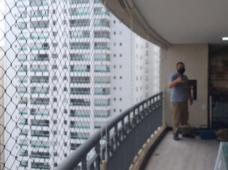 Manutenção Sacadas de Vidros na Vila Romana