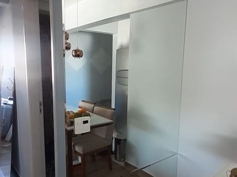 Espelhos em Junção - Sala 